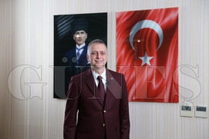 BAKAN KARLIBEL TRT TRABZON RADYOSUNUN CANLI YAYIN KONUU OLDU