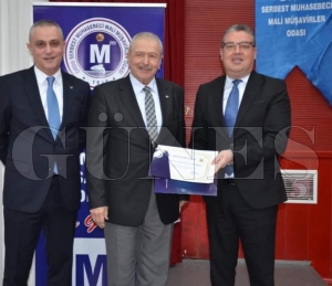 OMMO 30 yln dolduranlara  onur belgesi verdi
