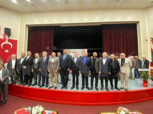 Yeni ;arti Fatsa�da kongre yapt�: Ahmet Karao�lano�lu resmen il�e ba�kan�