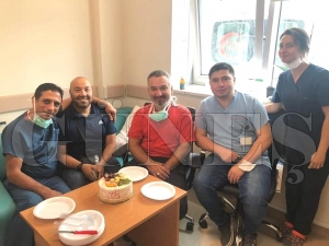 Doktor Onur Sarıhan meslekte 25 yılı bitirdi Doktor Onur Sarıhan meslekte 25 yılı bitirdi