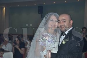 HATİCE İLE METİN'İN EN MUTLU GÜNÜ HATİCE İLE METİN'İN EN MUTLU GÜNÜ