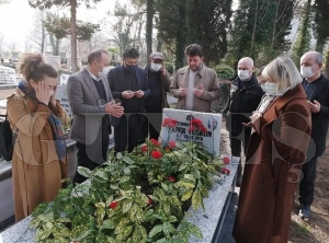 Taner Coşkun mezarı başında anıldı Taner Coşkun mezarı başında anıldı