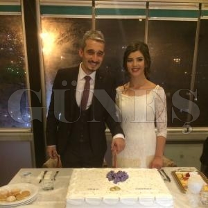 Sema ile Kayhan Nişanlandı Sema ile Kayhan Nişanlandı