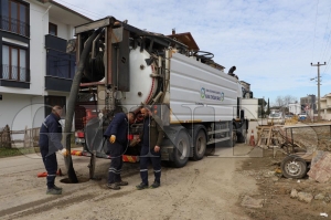 Orduda kanal ve yamur suyu hatlar temizleniyor... Menfez ve yamur suyu hatlarnda derin temizlik