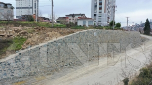 Evkaf�ta ta� duvar tamamland�