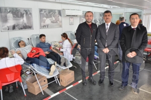 renciler ve retmenlerden Kzlaya kan ba