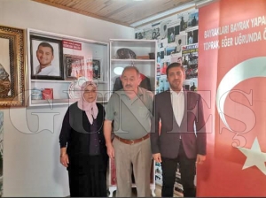 Başsavcı Çabukoğlu şehit ailesini ziyaret etti Başsavcı Çabukoğlu şehit ailesini ziyaret etti