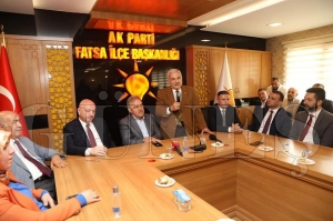Başkan Güler Fatsa’da partilerle ve vatandaşlarla bayramlaştı Başkan Güler Fatsa’da partilerle ve vatandaşlarla bayramlaştı