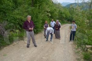 KILAVUZMER MAHALLES YAMAOLU SEMTNDEK VATANDALAR YOL STYOR