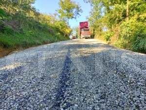 Fatsa krsalnda 13 gnde 10 kilometre Emilsiyonlu asfalt yol yapld