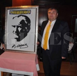 BİZİM BİZ OLMAMIZ GEREKİYOR BİZİM BİZ OLMAMIZ GEREKİYOR