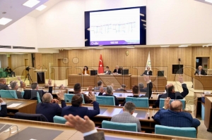 Ba�kan G�ler�den a��klamalar... �19 il�emizde birlik ve beraberli�in simgesi olan ramazan� b�y�k bir co�ku i�inde hem�ehrilerimiz ile bir arada kar��l�yoruz�