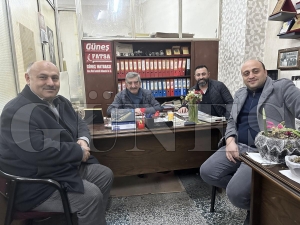BAŞKAN GENÇTAN GAZETEMİZİ ZİYARET ETTİ BAŞKAN GENÇTAN GAZETEMİZİ ZİYARET ETTİ