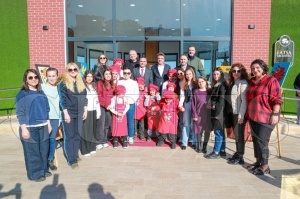 Minik efler bakan amcalaryla cupcake etkinliinde keyifli dakikalar yaad