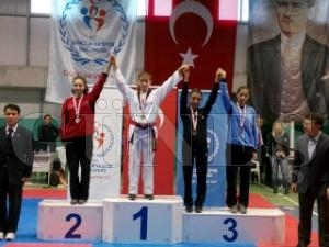 ORDU TAEKWONDO KIZ TAKIMI ELEND