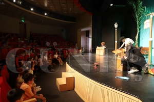 OBBKT, ilk defa tiyatroya gelen öğrenciler için sahne aldı