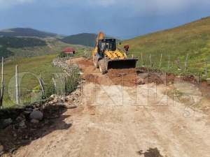 BYKEHR YAYLA YOLLARINI ONARIYOR