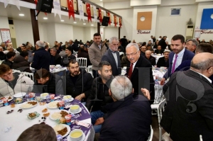 Ba�kan G�ler, sanayi esnaf� ile iftarda bulu�tu