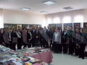 AZDUR SANAT EV KADIN VE EK TEMALI RESM SERGS ATI