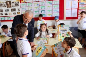 Ba�kan G�ler ��rencileri yaln�z b�rakmad�