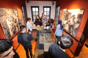 �lk oldu, ilgi g�rd�