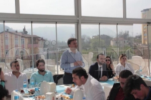 Başkan Uçar gençlerle buluştu Başkan Uçar gençlerle buluştu