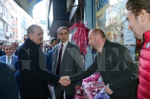 Numan Kurtulmuş, esnaftan 'Evet' İçin destek istedi Numan Kurtulmuş, esnaftan 'Evet' İçin destek istedi