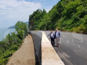 Sahil yolu trafiğe açıldı Sahil yolu trafiğe açıldı