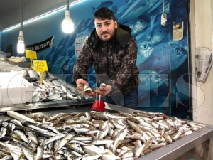 Tezgahlarda souk hava bereketi