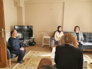 Vali Sonel’in eşi Handan Sonel, Dünya Kadınlar Günü’nde de depremzede ailelerin yanında oldu Vali Sonel’in eşi Handan Sonel, Dünya Kadınlar Günü’nde de depremzede ailelerin yanında oldu