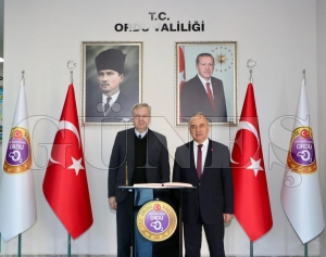Almanya’nın Ankara Büyükelçisi Schulz, Vali Erol’u Ziyaret Etti Almanya’nın Ankara Büyükelçisi Schulz, Vali Erol’u Ziyaret Etti