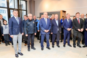 Vali Erol,  Huzurlu ehrin Bilgili Genleri Projesi Kapsamnda Dzenlenen dl Trenine Katld