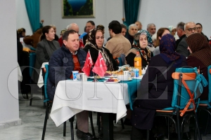 Vali Erol, �ehit Aileleri ve Gazilerimizle �ftar Yeme�inde Bir Araya Geldi