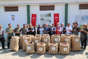 Vali Erol, TMO f�nd�k al�m merkezini ziyaret etti