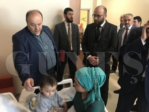 Ergn Ta hastalar ziyaret etti