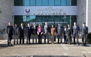 Semerkant devlet Pedagoji �niversitesi Negmatova�dan rekt�r Ba��a ziyaret