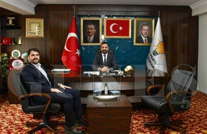 AK GEÇLİĞİN BAYRAĞI AV.EMRE KILIÇKAYA ‘YA EMANET AK GEÇLİĞİN BAYRAĞI AV.EMRE KILIÇKAYA ‘YA EMANET