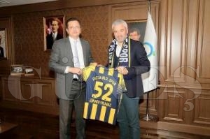 BAKAN YILMAZ'DAN FATSA BELEDYESPOR'A DESTEK