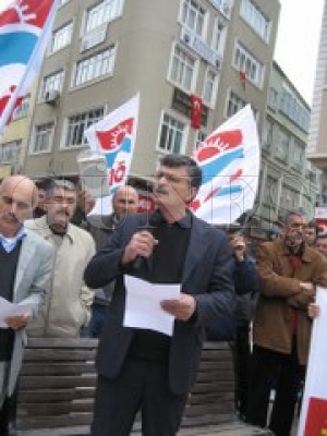 DP'liler, YSK'y Protesto etti