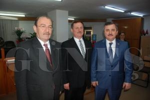 BAŞKAN ANLAYAN GIDA MADDELERİ VE GİYİM EŞYALARI ODASINI ZİYARET ETTİ BAŞKAN ANLAYAN GIDA MADDELERİ VE GİYİM EŞYALARI ODASINI ZİYARET ETTİ