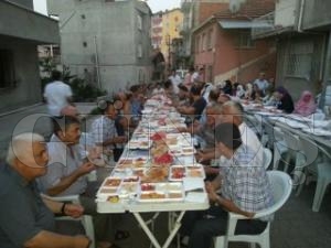 ALEV  VE  SNN  VATANDALARIN  FTAR  DAYANIMASI