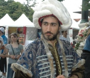 İlker Taze –Yüzbaşı Rolünde… İlker Taze –Yüzbaşı Rolünde…