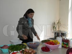 Kaymakam Eşinden Hatay Yöresi Yemek Tarifleri Kaymakam Eşinden Hatay Yöresi Yemek Tarifleri