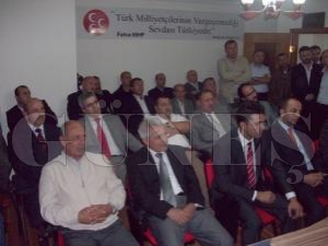 MHP'DE OKULU BAYRAMLAMA