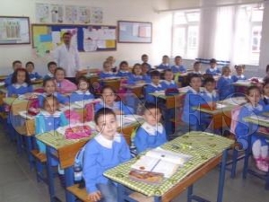 Tatil bitti, okullar açıldı, sınıflar doldu Tatil bitti, okullar açıldı, sınıflar doldu