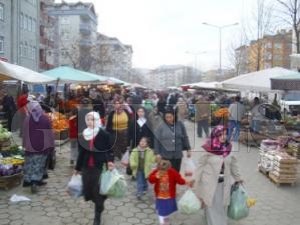 Pazarda ylba hareketlilii