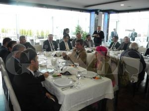 VALİ DÜZGÜN GAZETECİLERİ AĞIRLADI VALİ DÜZGÜN GAZETECİLERİ AĞIRLADI
