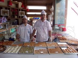 TATLILARA YOĞUN İLGİ TATLILARA YOĞUN İLGİ