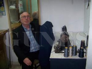 TERZİLİK YOK OLMAMAYA DİRENİYOR TERZİLİK YOK OLMAMAYA DİRENİYOR