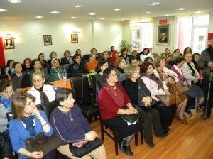 Yardm Sevenler Derneinden  Deien Dnyada Anne Olmak konulu bir konferans